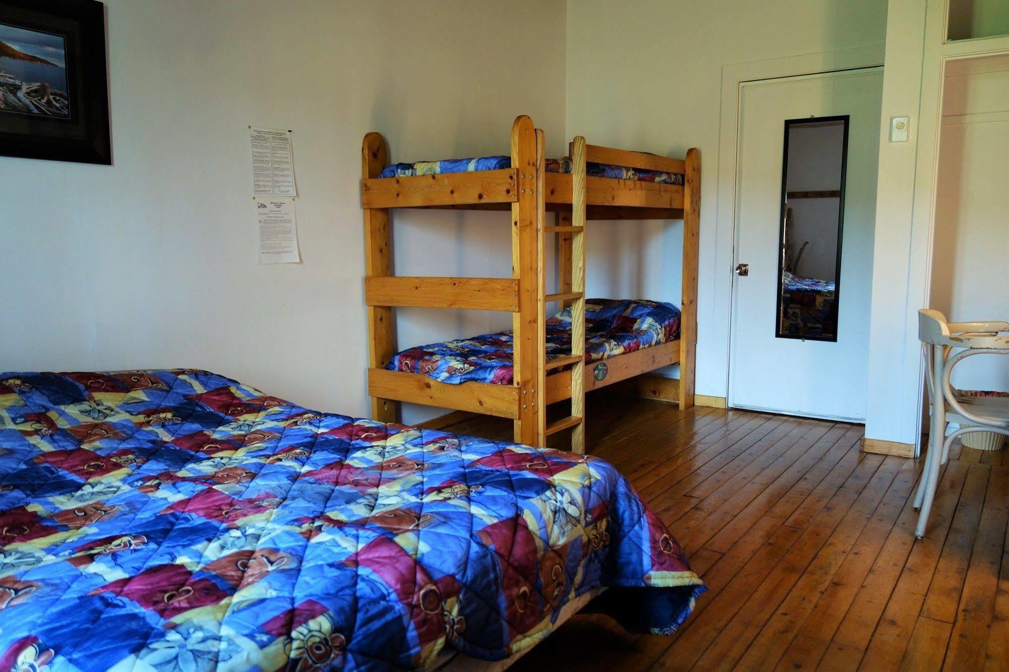 Gaspé Le Carabobo Auberge Forillon מראה חיצוני תמונה