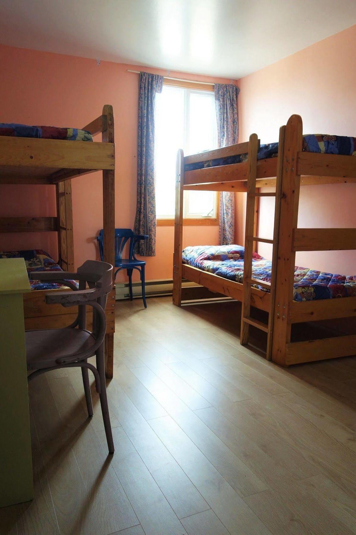 Gaspé Le Carabobo Auberge Forillon מראה חיצוני תמונה